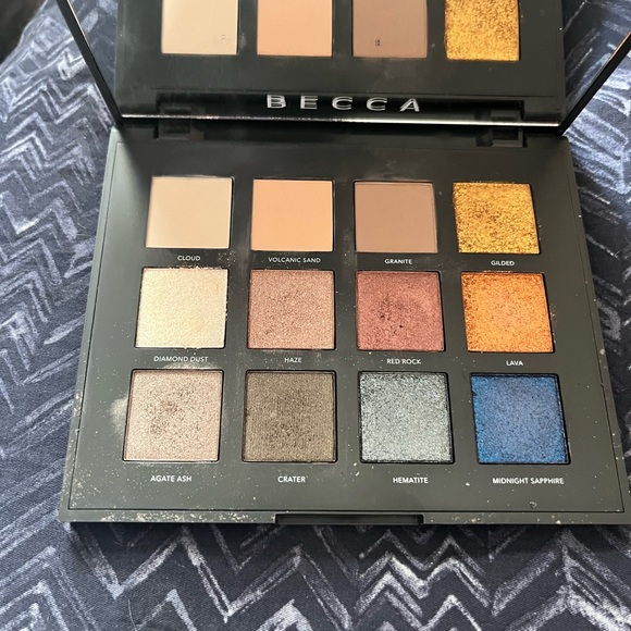 Becca volcano, goddess eyeshadow, palette lightly used. - Picture 3 of 4
